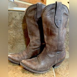 Ariat Point Toe Boots